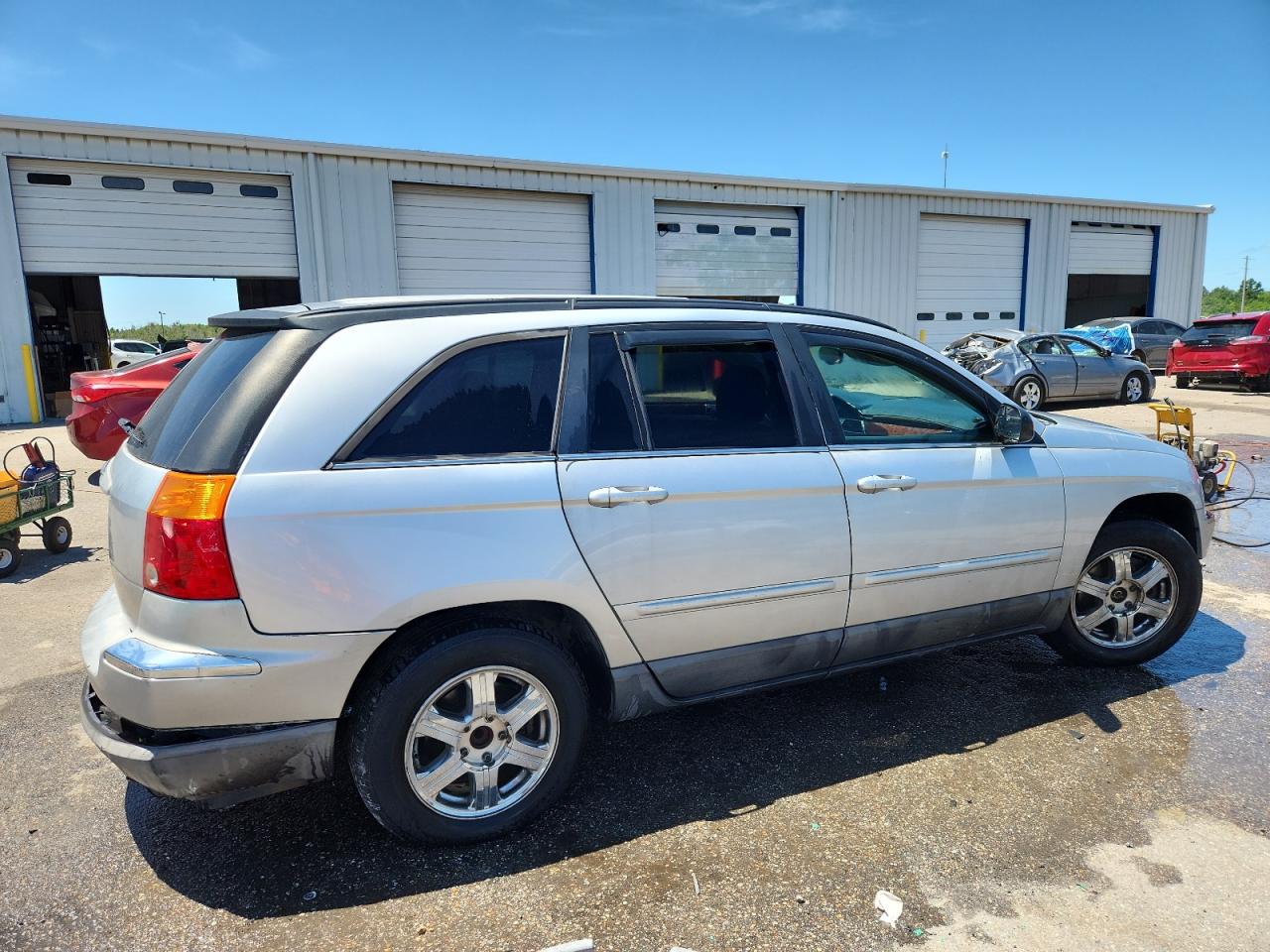 2004 Chrysler Pacifica VIN: 2C8GM68424R645479 Lot: 63827375