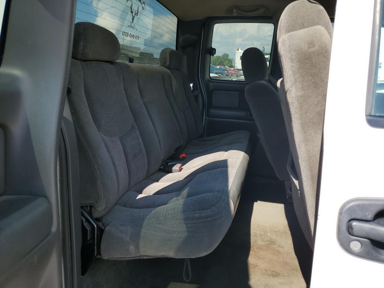2003 Chevrolet Silverado C1500 VIN: 2GCEC19T431294981 Lot: 64258285