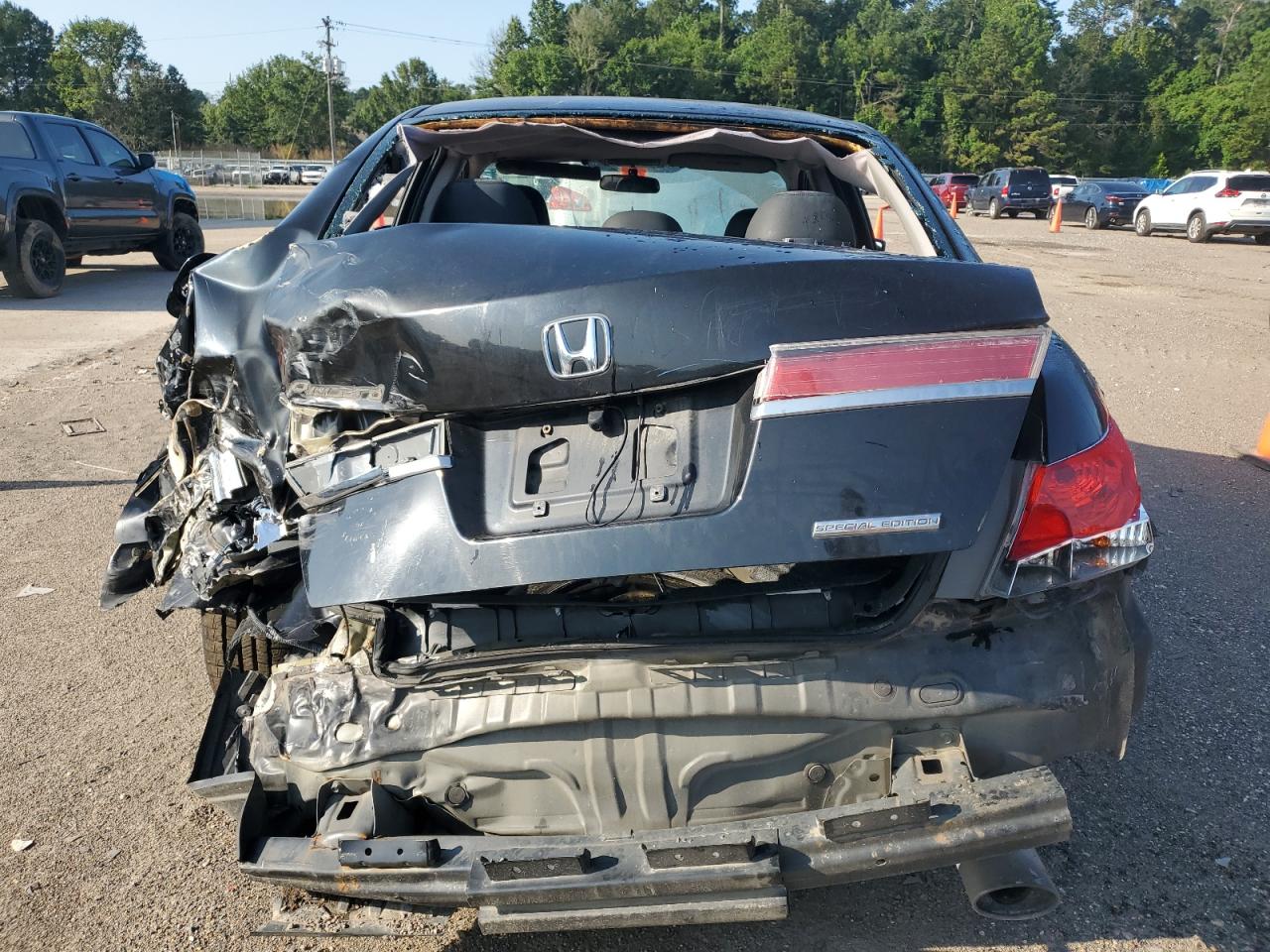 2011 Honda Accord Se VIN: 1HGCP2F67BA011737 Lot: 63321015