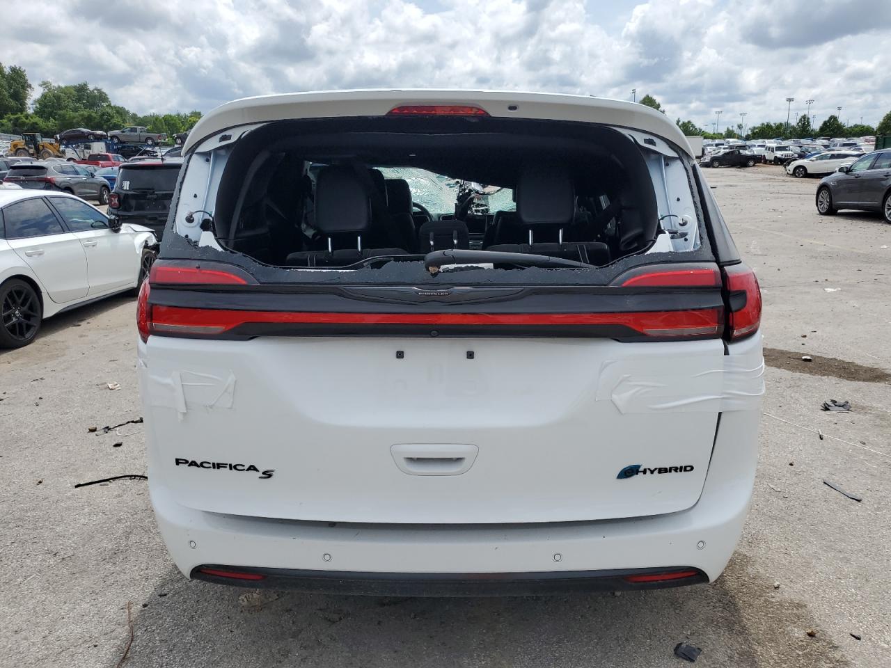 2024 Chrysler Pacifica Hybrid Select VIN: 2C4RC1S79RR158421 Lot: 64806345