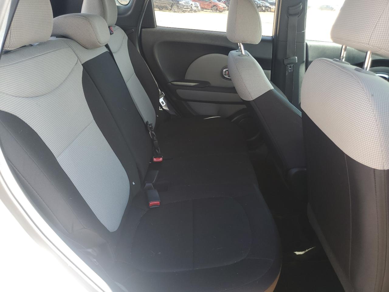 2018 Kia Soul VIN: KNDJN2A27J7511487 Lot: 65150035
