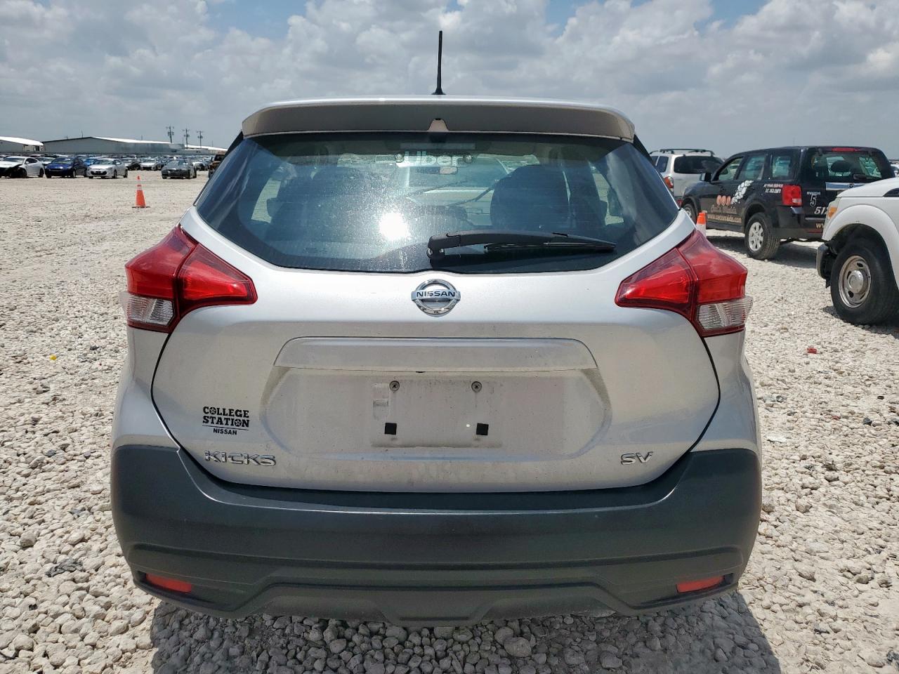 2018 Nissan Kicks S VIN: 3N1CP5CU3JL525694 Lot: 64800905