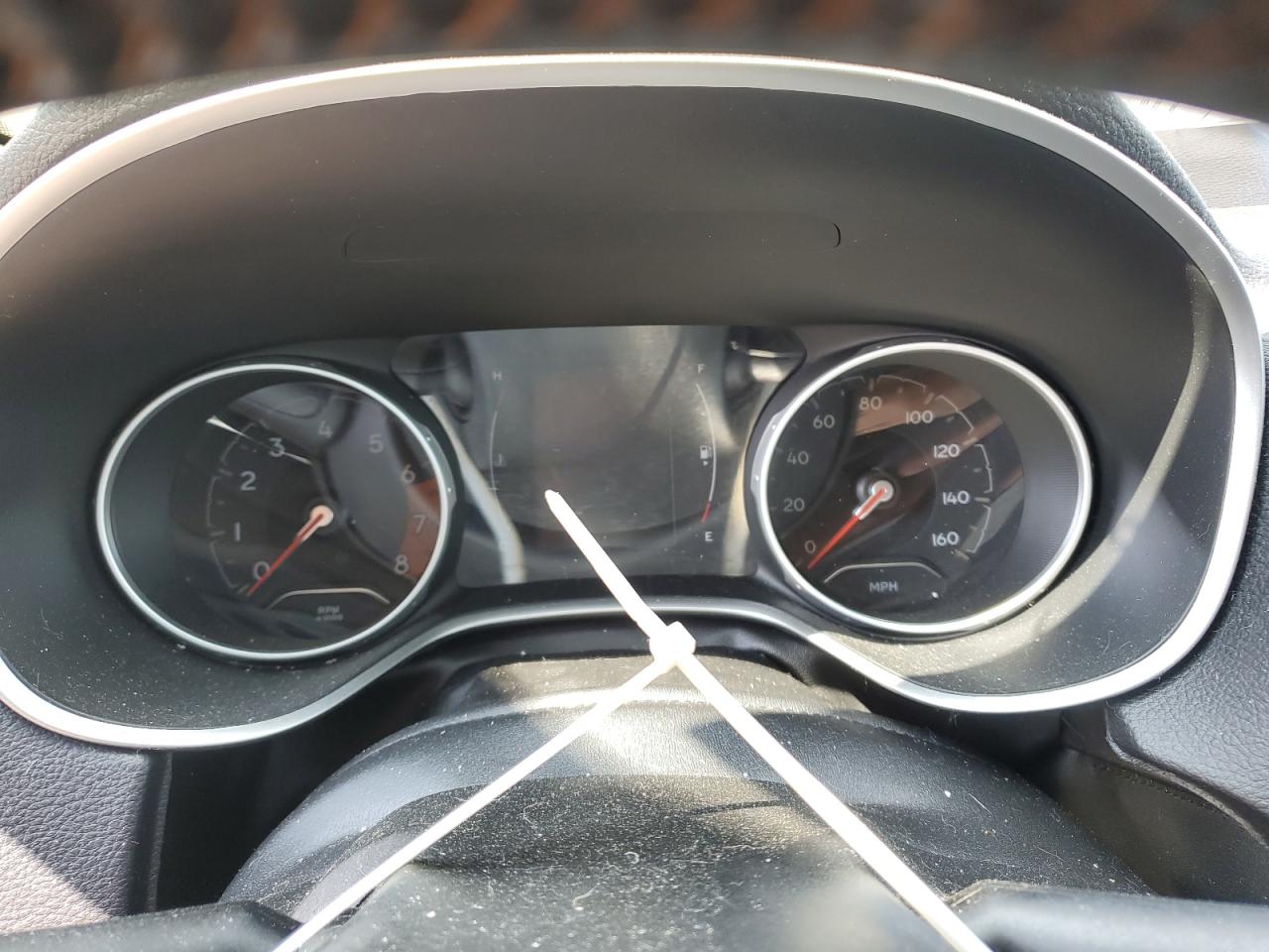 2018 Jeep Compass Latitude VIN: 3C4NJDBB1JT281934 Lot: 65583245