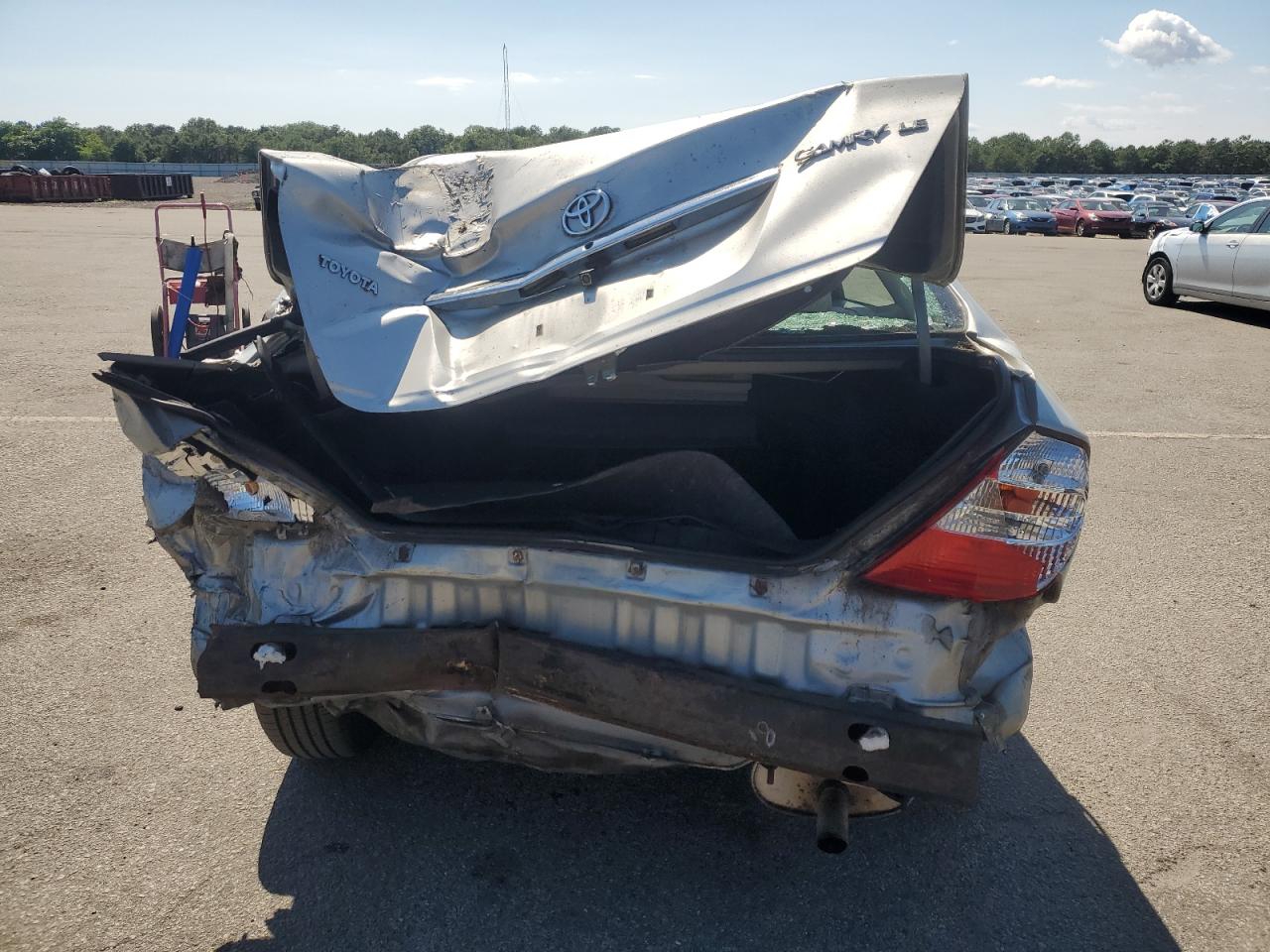 2004 Toyota Camry Le VIN: 4T1BE32K64U846833 Lot: 65512825