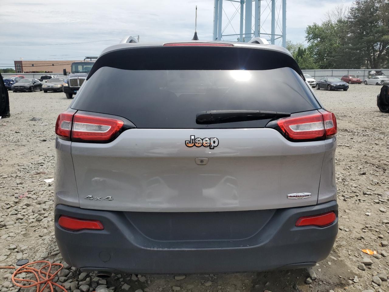2014 Jeep Cherokee Latitude VIN: 1C4PJMCB1EW105053 Lot: 64969075