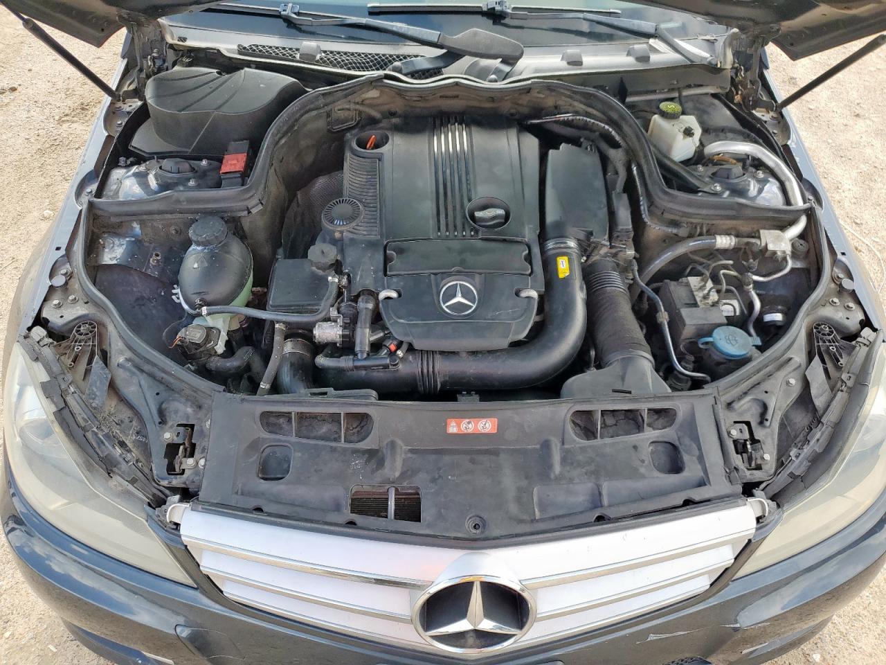 2013 Mercedes-Benz C 250 VIN: WDDGF4HB2DR242418 Lot: 64636555