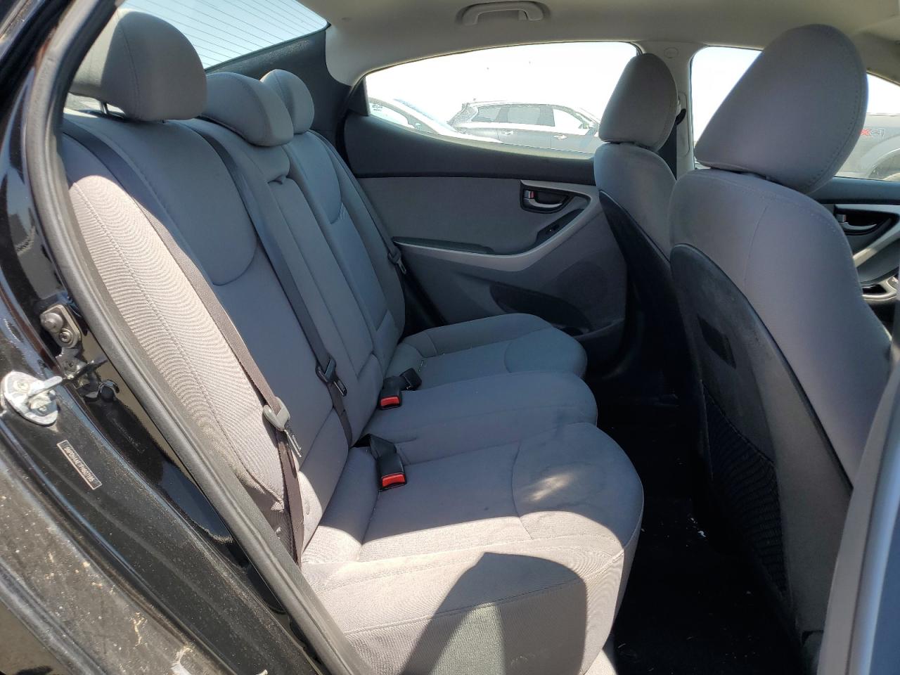 2015 Hyundai Elantra Se VIN: 5NPDH4AE7FH607195 Lot: 63330465