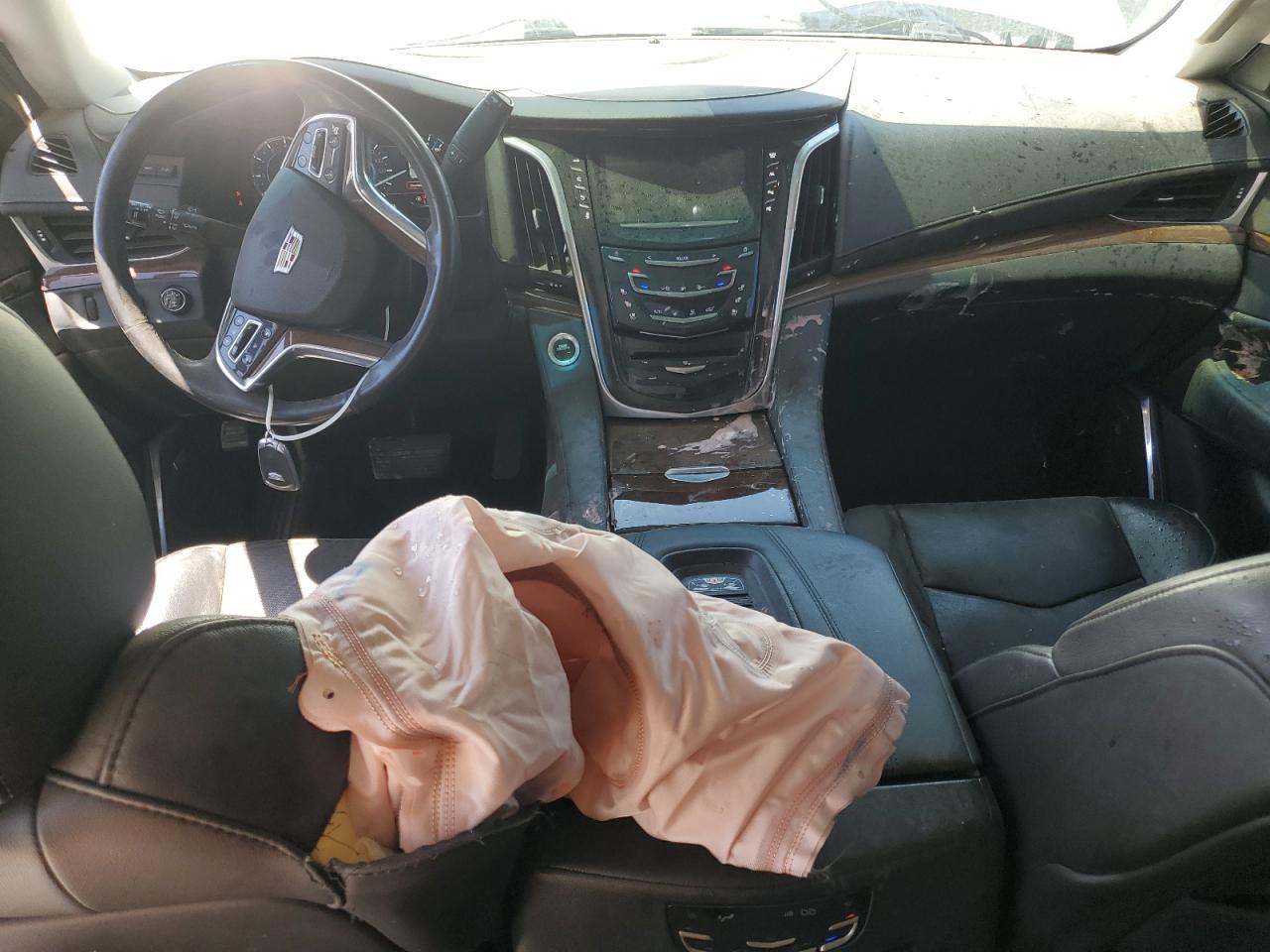 2018 Cadillac Escalade Esv Luxury VIN: 1GYS4HKJ8JR323611 Lot: 66126665