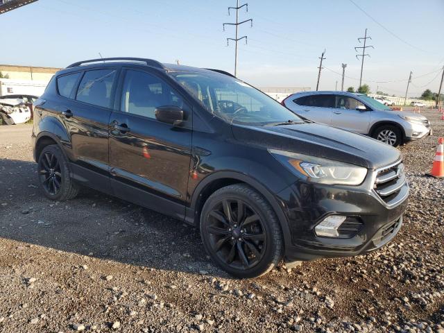Паркетники FORD ESCAPE 2017 Черный