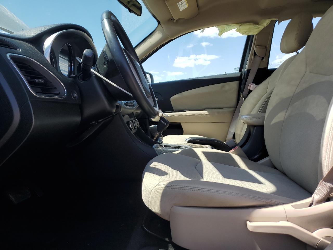 2013 Chrysler 200 Touring VIN: 1C3CCBBB2DN602507 Lot: 64966365