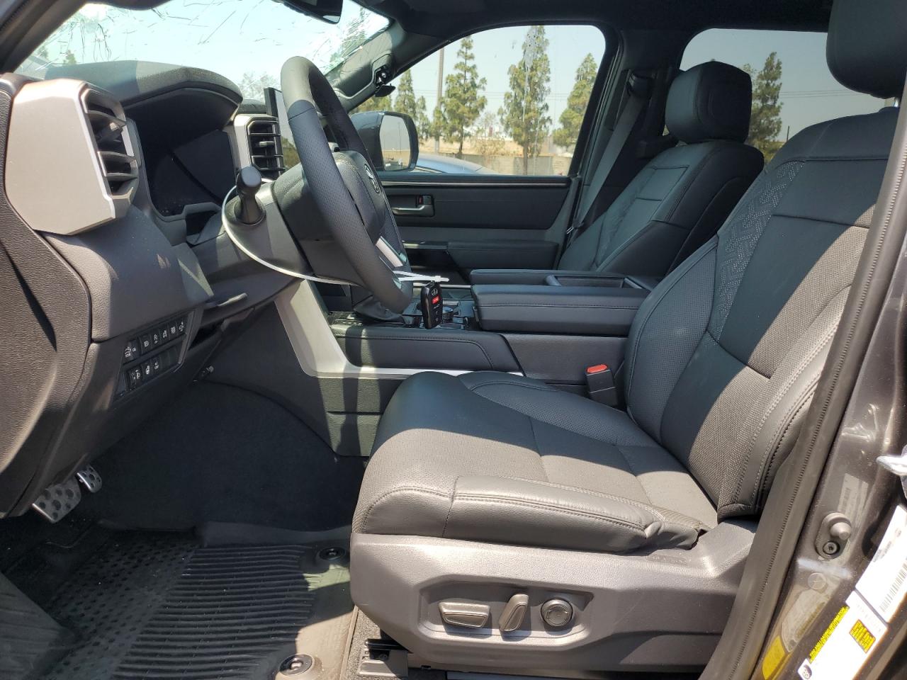 2025 Toyota Tundra Crewmax Limited VIN: 5TFWA5DB0SX303032 Lot: 64770295