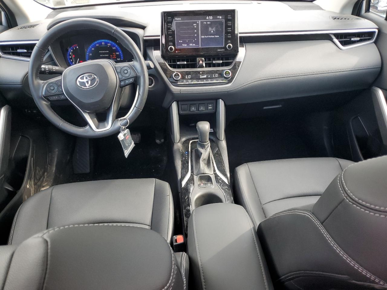 2022 Toyota Corolla Cross Xle VIN: 7MUDAABG7NV040763 Lot: 61633915