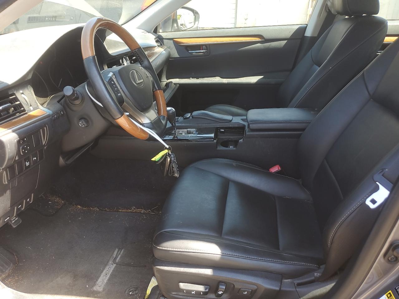 jthbw1gg9d2015783 JTHBW1GG9D2015783 2013 Lexus Es 300H