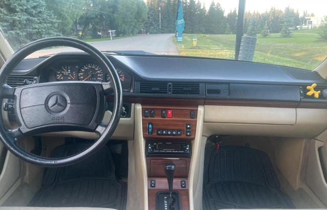 1991 MERCEDES-BENZ 300 E  