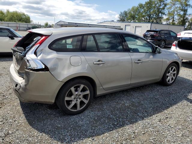  VOLVO V60 2015 Silver