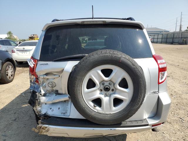  TOYOTA RAV4 2012 Srebrny