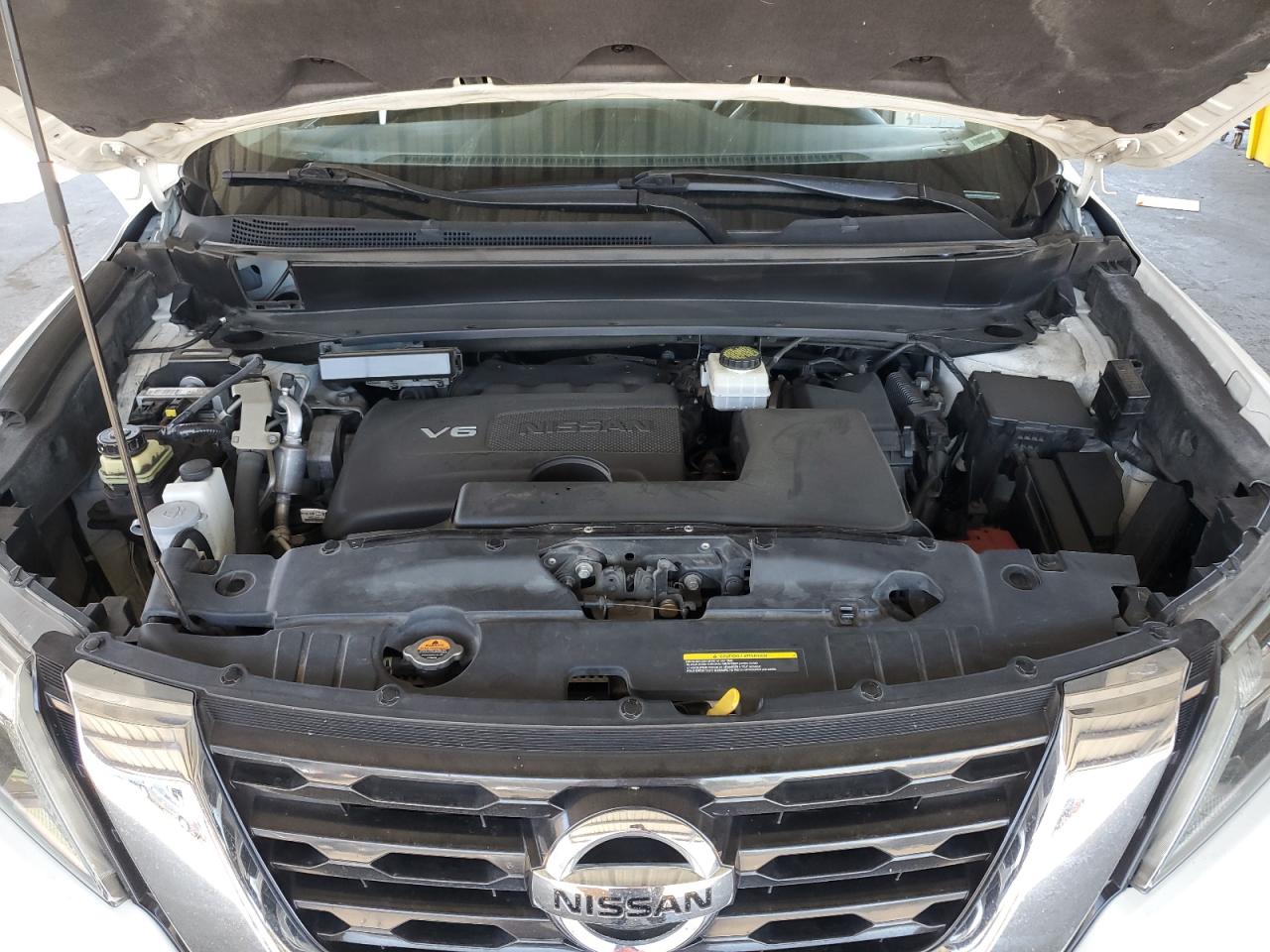 2019 Nissan Pathfinder S VIN: 5N1DR2MN2KC642757 Lot: 63793025