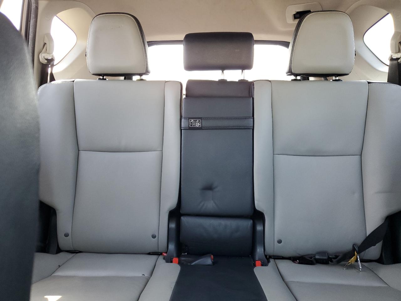 2017 Toyota Rav4 Hv Limited VIN: JTMDJREV7HD142177 Lot: 63115635