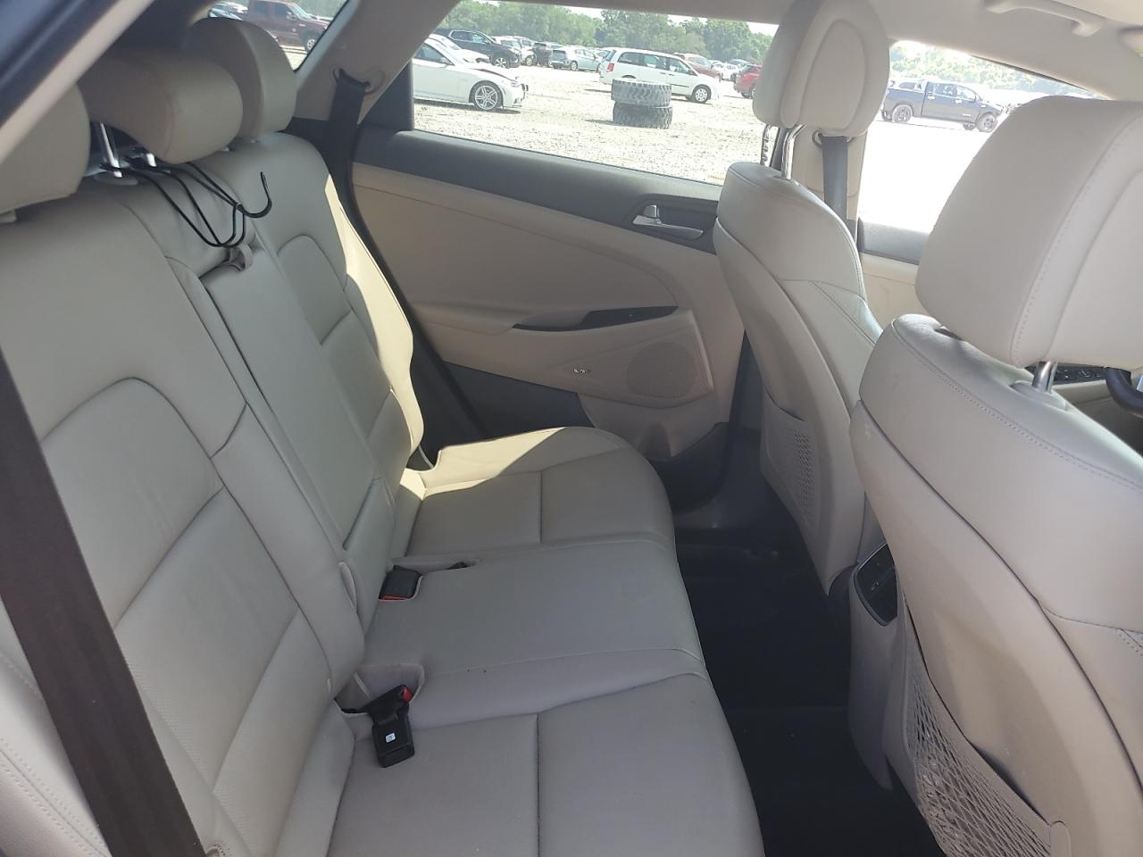 km8j33a49hu451684 KM8J33A49HU451684 2017 Hyundai Tucson Limited