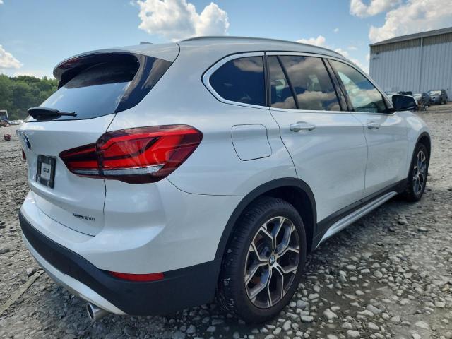  BMW X1 2021 Белы