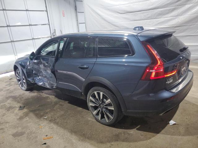  VOLVO V60 2022 Синий