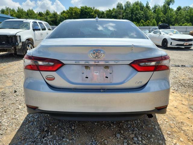  TOYOTA CAMRY 2022 Srebrny