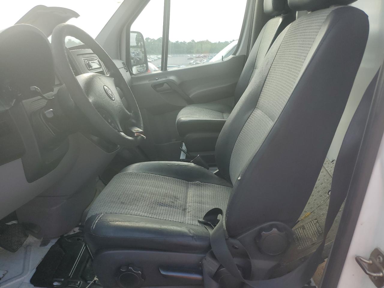 2007 Dodge Sprinter 2500 VIN: WD0PE845175172272 Lot: 61838735