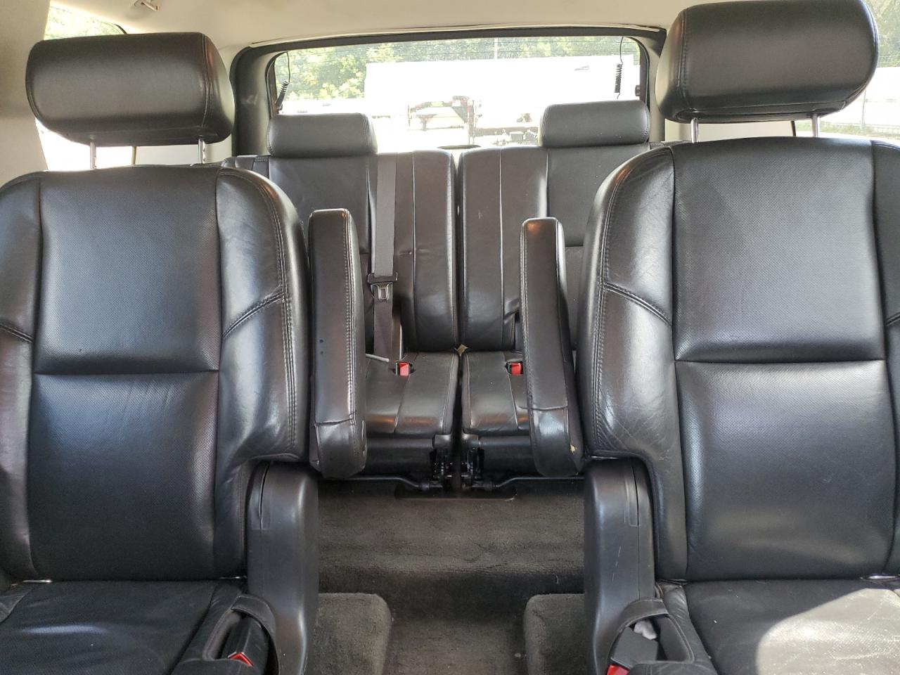 2007 Cadillac Escalade Luxury VIN: 1GYFK63817R304737 Lot: 64957135