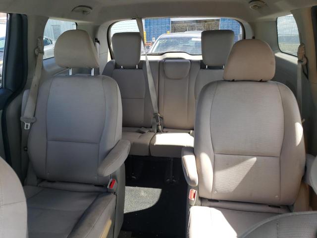 2015 KIA SEDONA L  