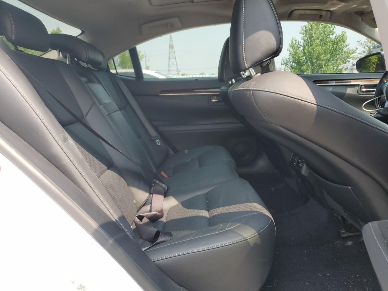 2015 Lexus Es 350 VIN: JTHBK1GG8F2208358 Lot: 63061205