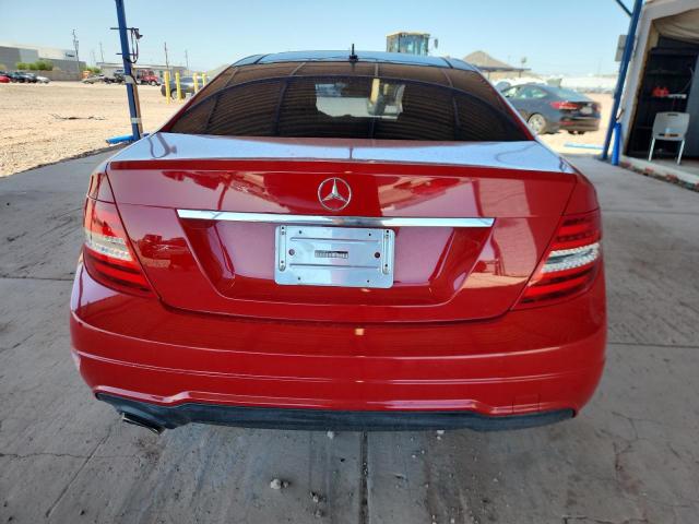  MERCEDES-BENZ C-CLASS 2014 Czerwony