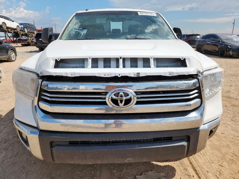 Pickups TOYOTA TUNDRA 2016 Biały