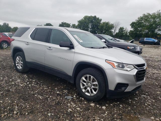  CHEVROLET TRAVERSE 2018 Серебристый