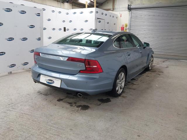 2018 VOLVO S90 MOMENT