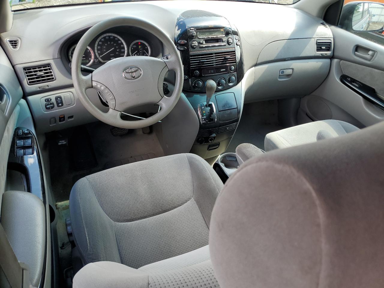 2004 Toyota Sienna Ce VIN: 5TDZA23C14S158470 Lot: 64717445