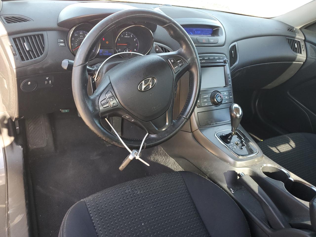 2011 Hyundai Genesis Coupe 2.0T VIN: KMHHT6KD9BU055275 Lot: 64195445