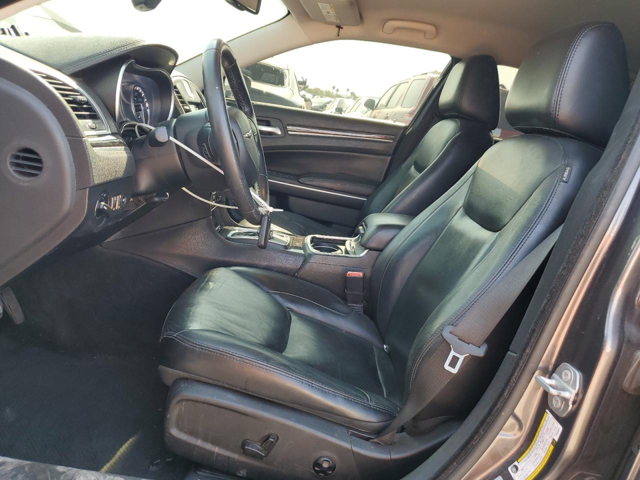 2015 Chrysler 300 Limited VIN: 2C3CCAAG8FH860047 Lot: 64888795