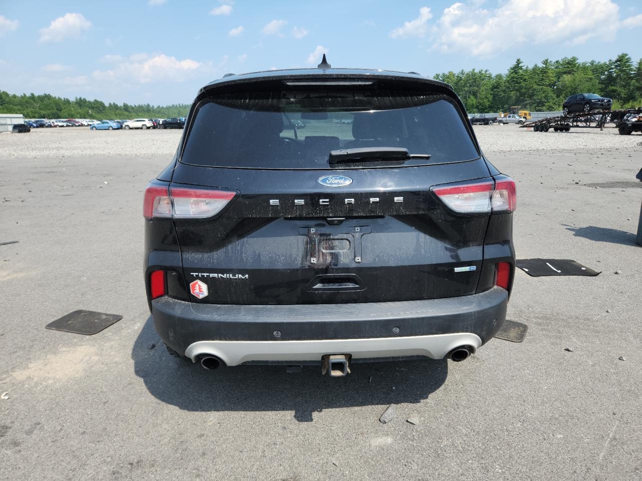 2020 Ford Escape Titanium VIN: 1FMCU9J98LUB15232 Lot: 64435455