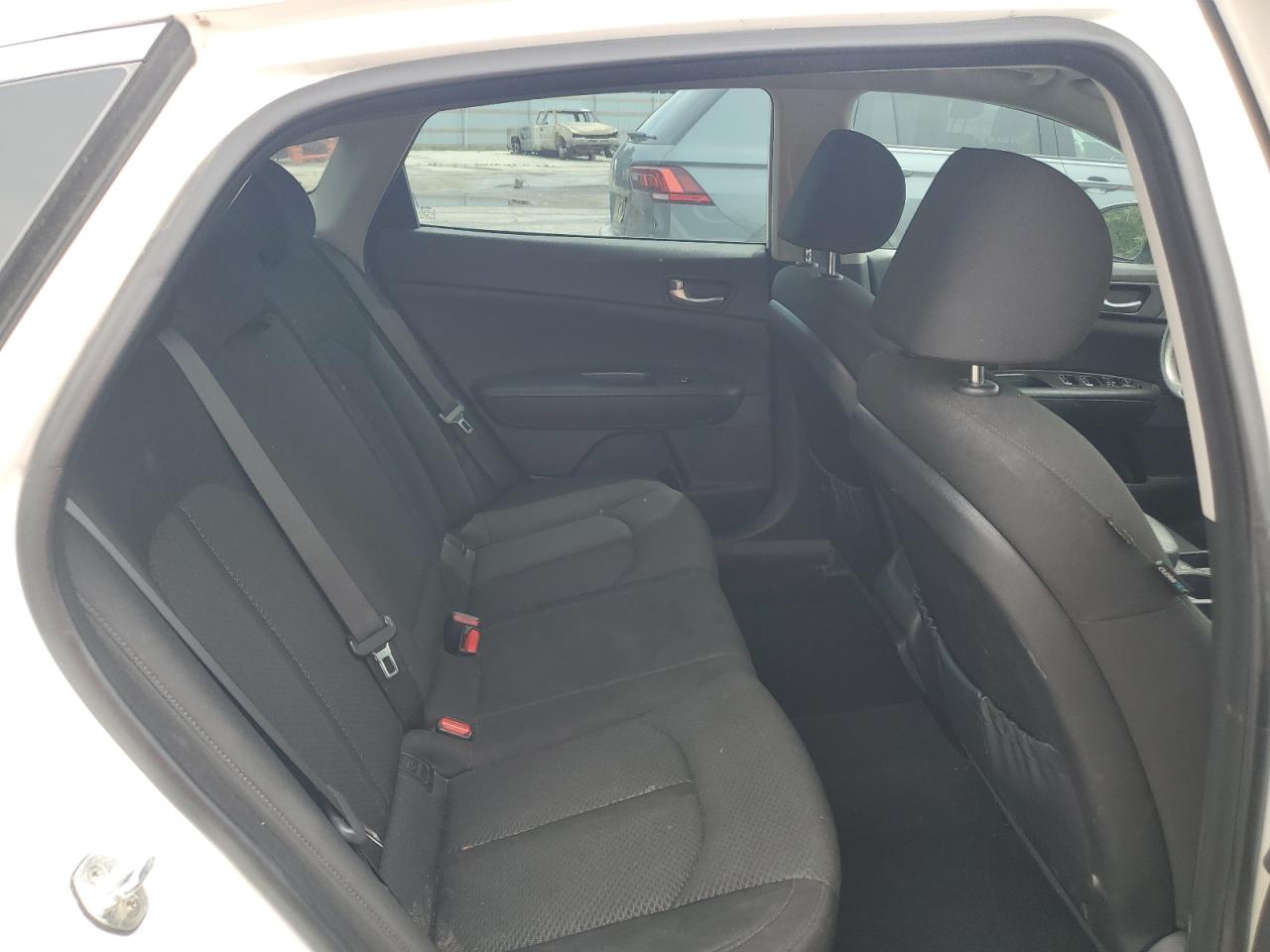 2016 Kia Optima Lx VIN: KNAGT4L30G5093700 Lot: 64992355