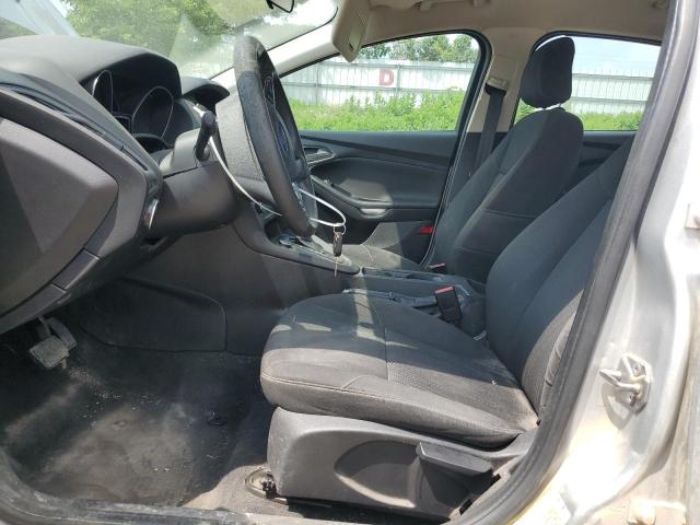 Sedans FORD FOCUS 2015 Srebrny