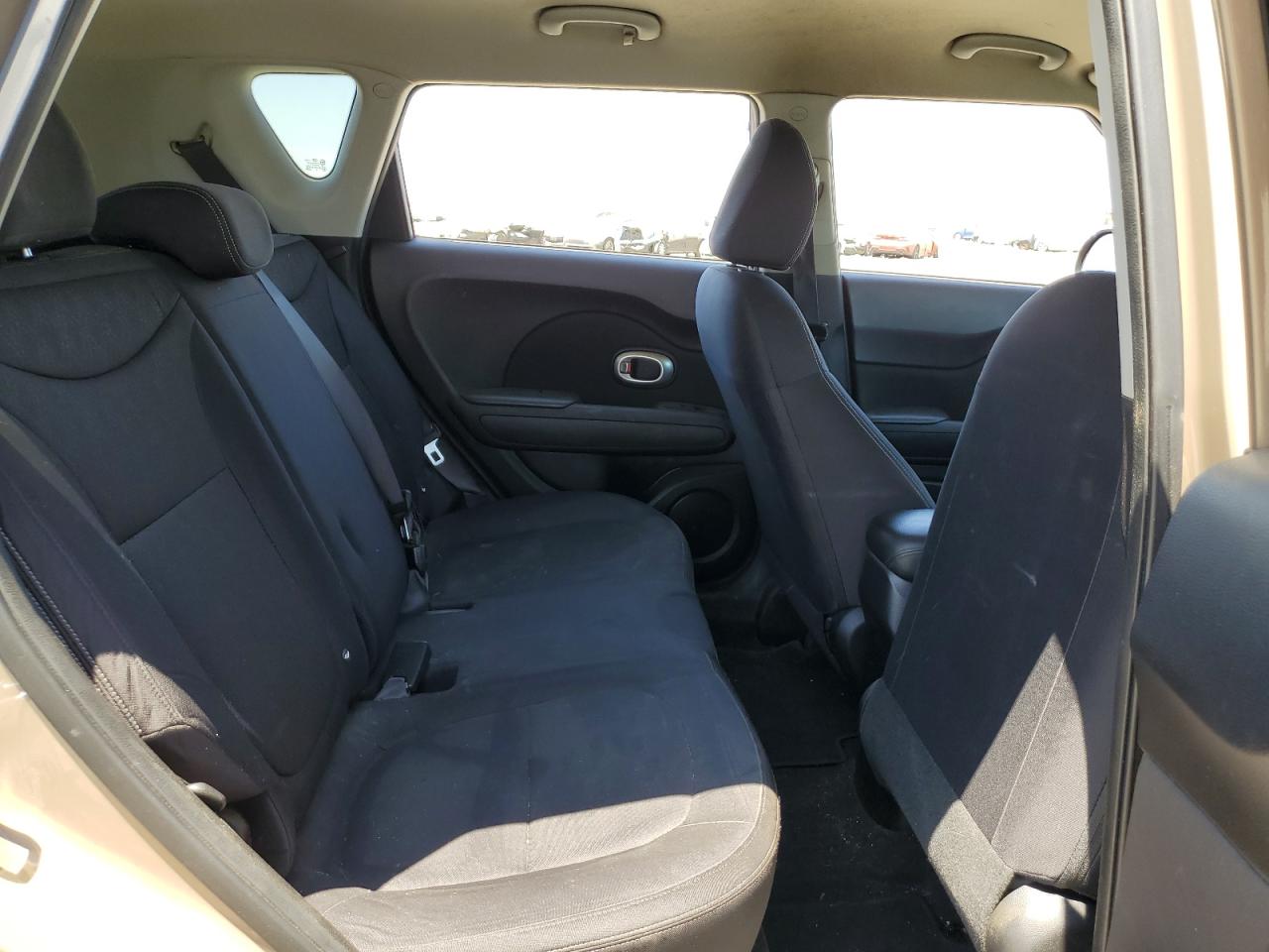 2015 Kia Soul VIN: KNDJN2A22F7210665 Lot: 62890495