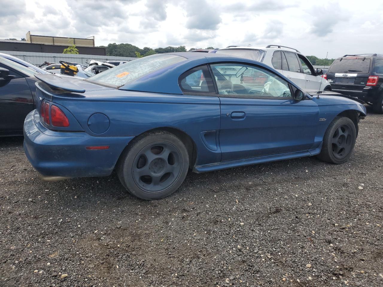 1998 Ford Mustang Gt VIN: 1FAFP42X0WF228308 Lot: 57131525