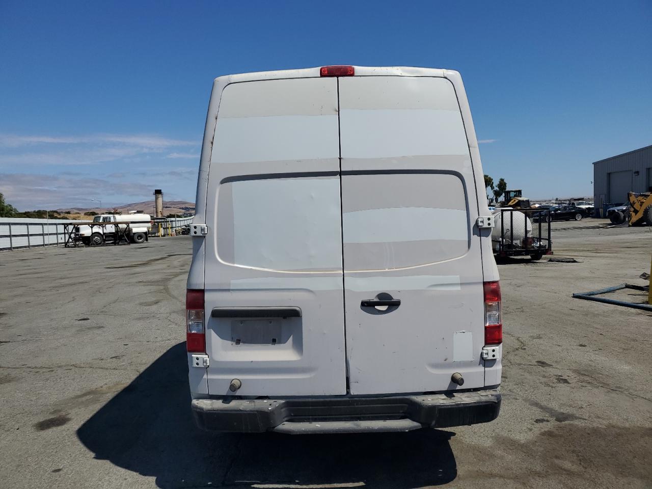 1N6BF0LY3JN817120 2018 Nissan Nv 2500 S