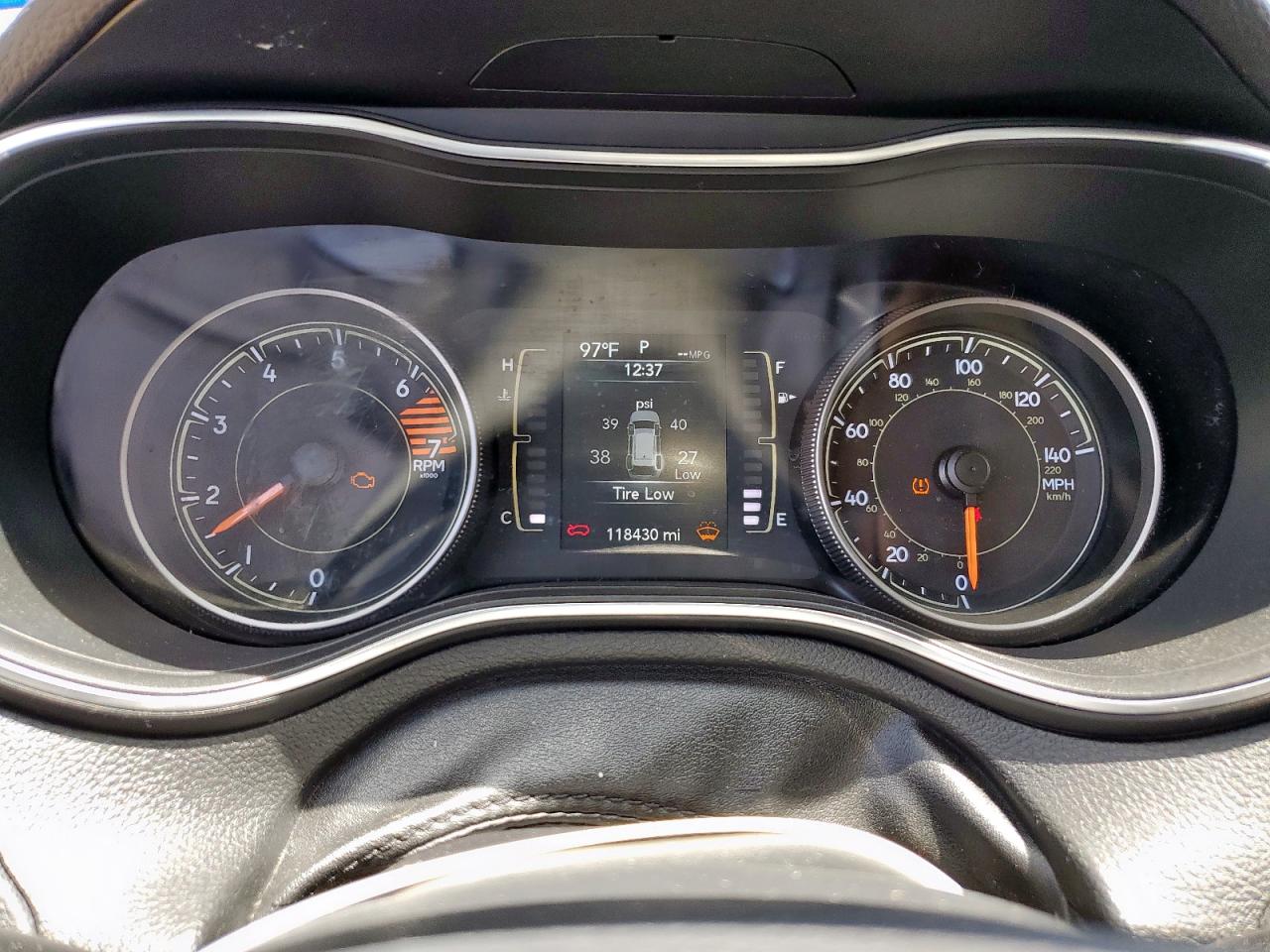 2019 Jeep Cherokee Latitude Plus VIN: 1C4PJLLB2KD108688 Lot: 65156155