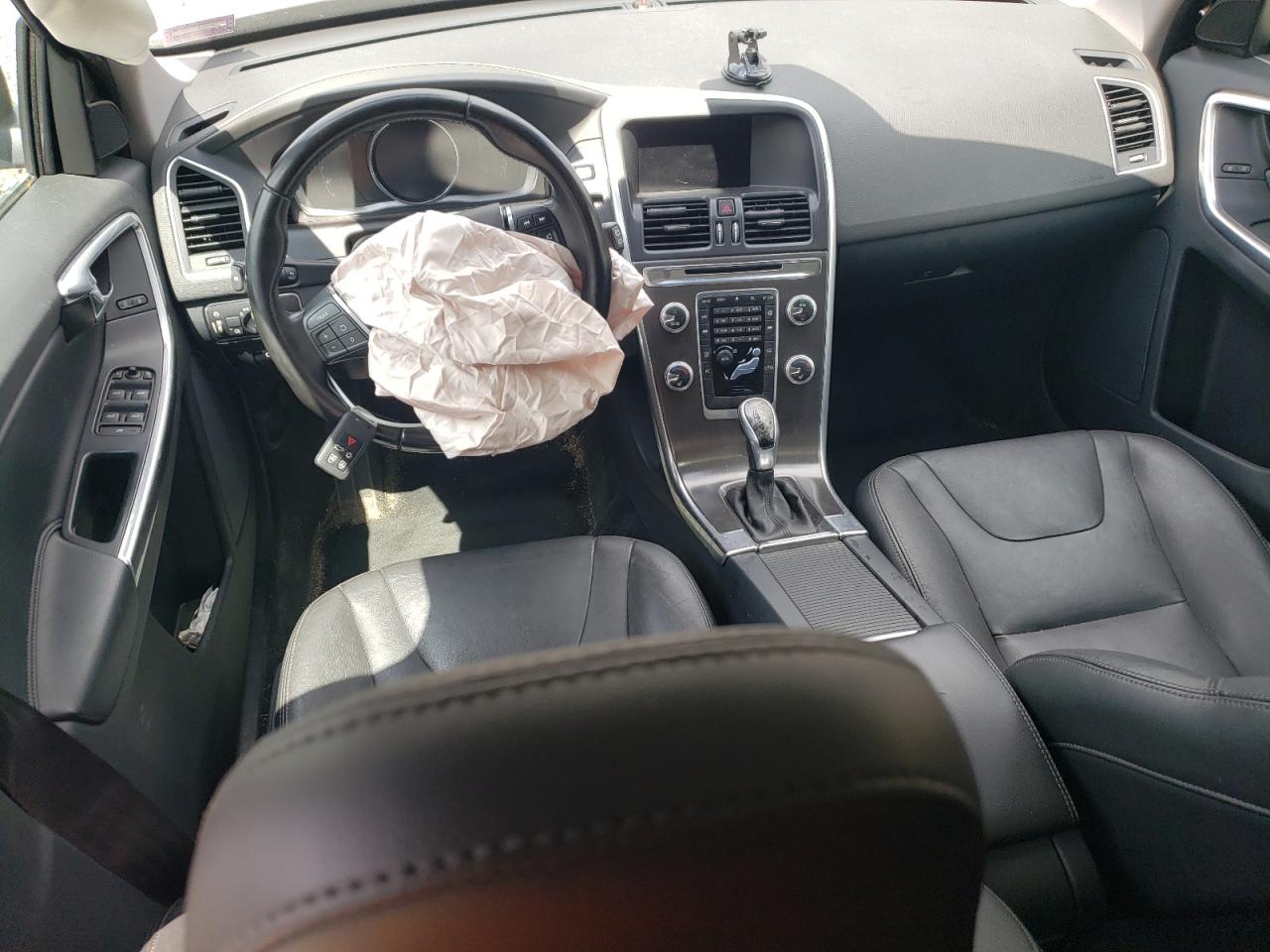 2016 Volvo Xc60 T5 Premier VIN: YV4612RK6G2785501 Lot: 66434195