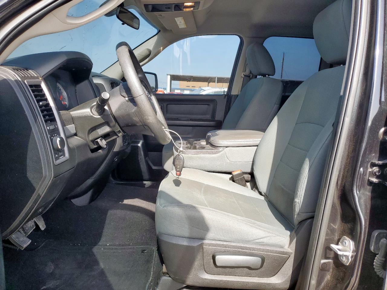 2019 Ram 1500 Classic Tradesman VIN: 1C6RR7FG8KS536915 Lot: 64329385