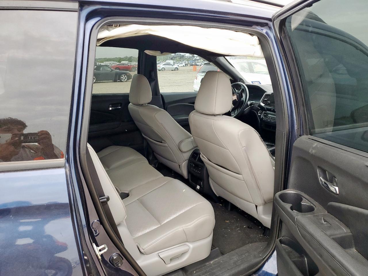 2019 Honda Passport Touring VIN: 5FNYF8H91KB016974 Lot: 65481635