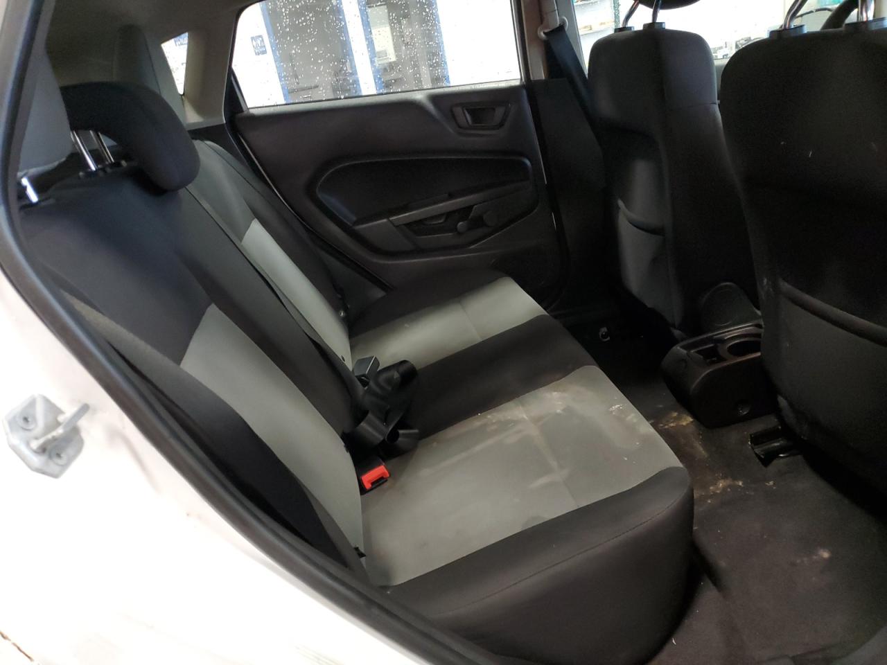 3FADP4TJ5GM136498 2016 Ford Fiesta S