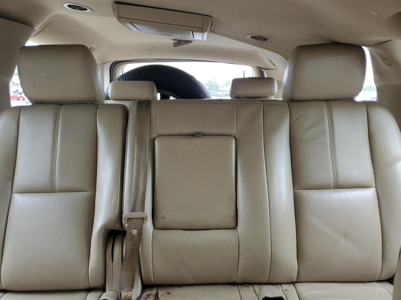 2013 Chevrolet Suburban K1500 Lt VIN: 1GNSKJE73DR106806 Lot: 66983935