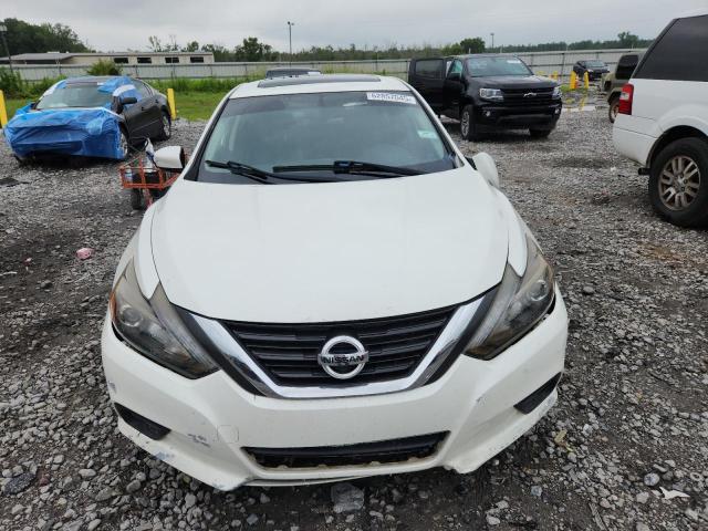  NISSAN ALTIMA 2017 Biały
